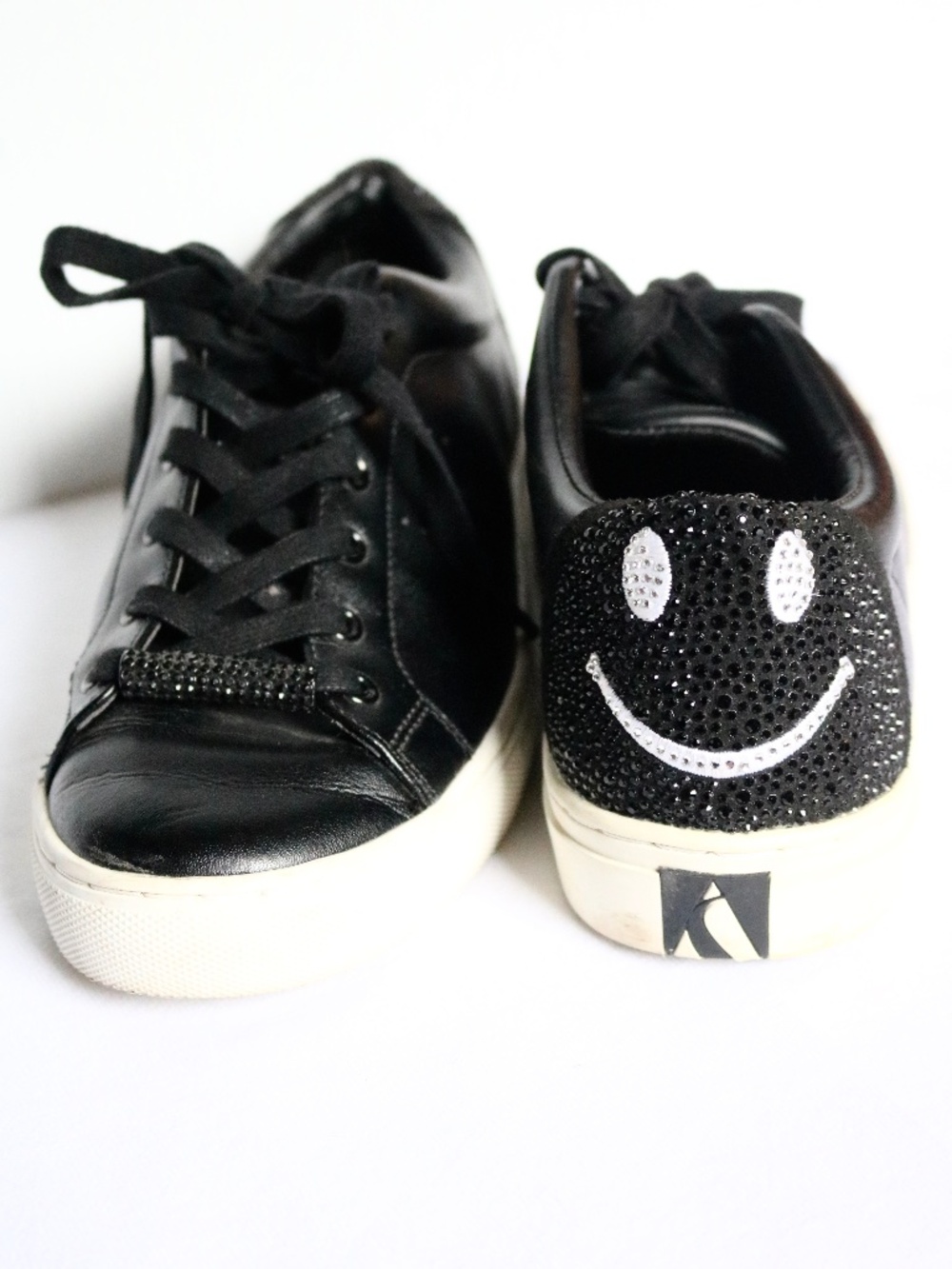 SKETCHERS Street Rise Fit Sneakers Black Leather Rhinestone Smiley Face Size 7.5